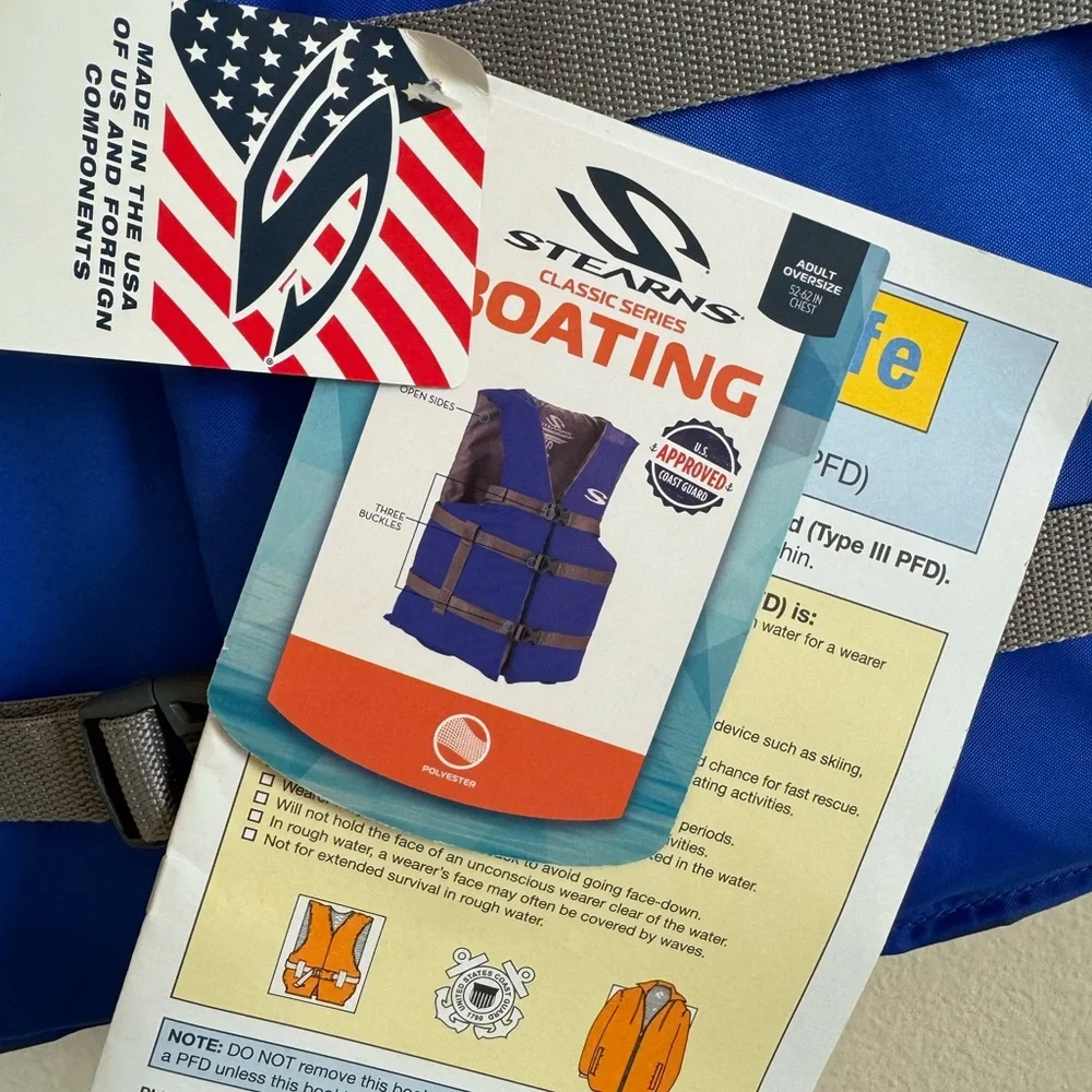 Adult Stearns Classic Series Boating Life Vest Universal Blue Model 2001